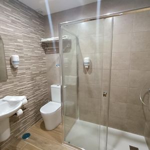 Habitación con Cama King